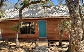 Walnut Canyon Cabins